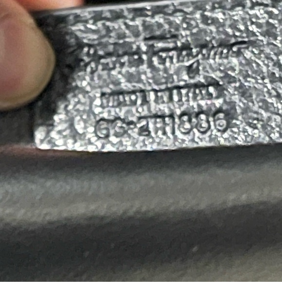 Salvatore Ferragamo pebbled black chain  link  leather handbag bag Purse Fall - Picture 15 of 15